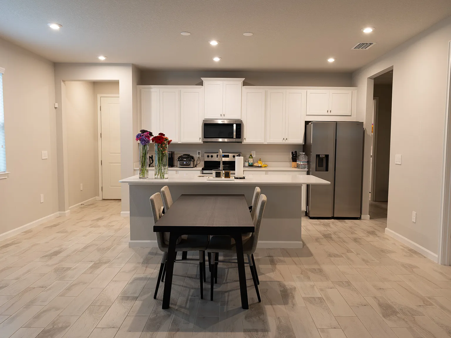 2 bed, 1515 sqft, $2,400 — Photo 4