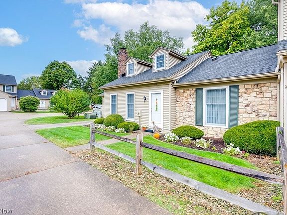 3rd image of 113 Sturbridge Dr