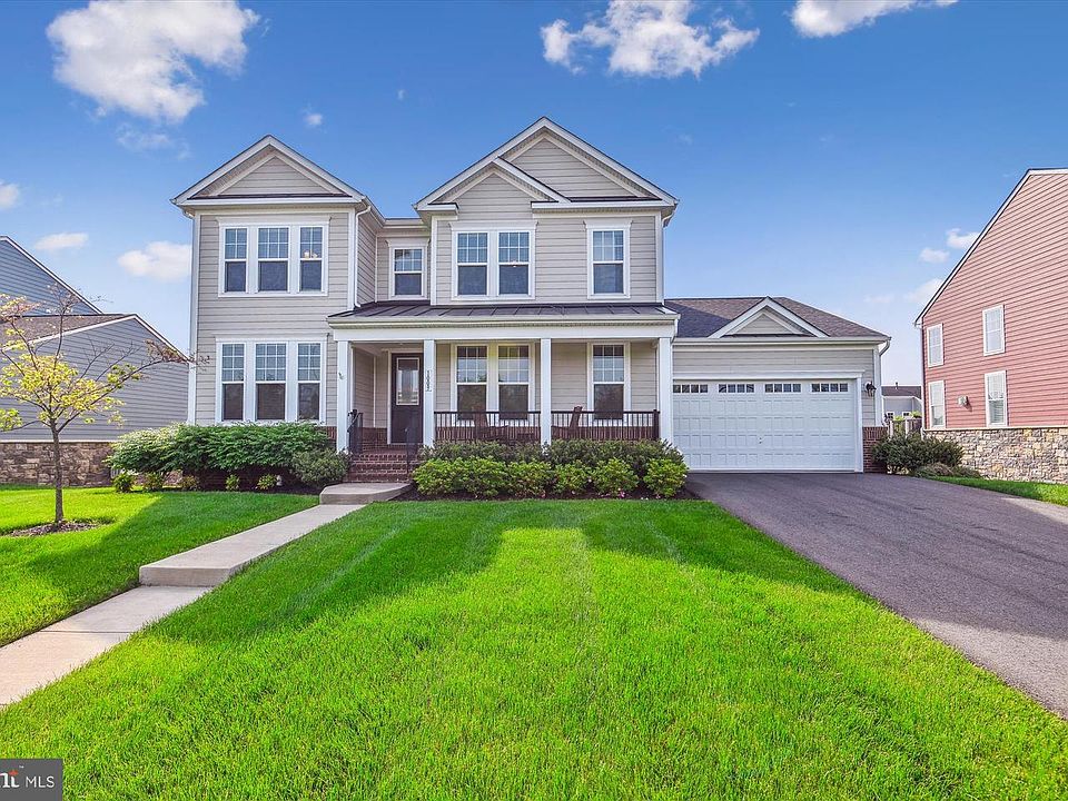 1st image of 1009 Athena Dr SE