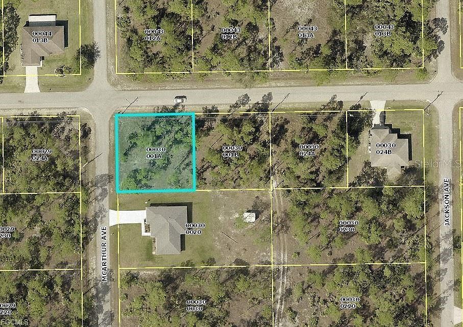 2nd image of 2800 E 23rd St Lot 1