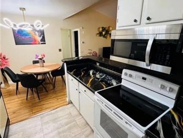 5131 Lindell Rd #205 — Photo 5