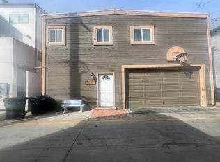 220 33rd St #B, Newport Beach, CA 92663