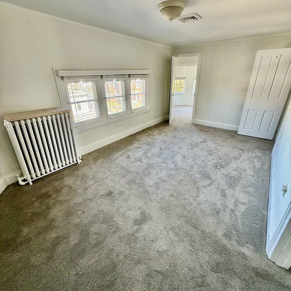 2 bed, 1.5 bath, 1200 sqft, $2,500 — Photo 4