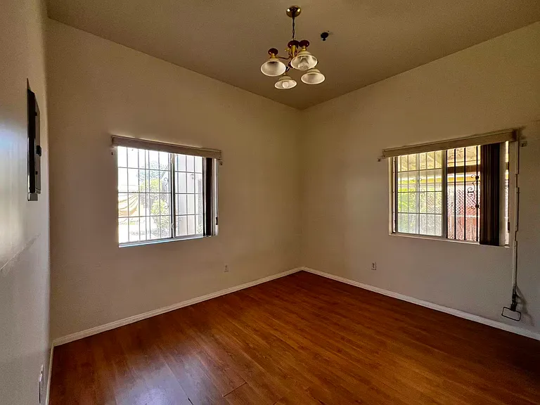 917 Walnut St — Photo 6