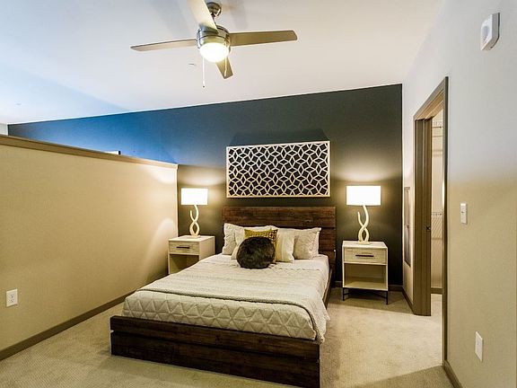 Model Bedroom