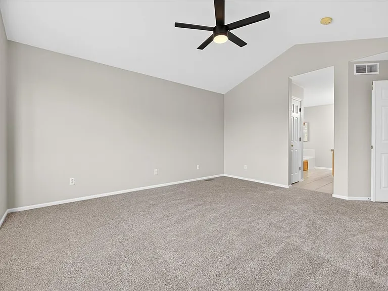 11572 Pine Hill St — Photo 28