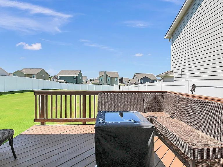 4925 Grace View Dr — Photo 21