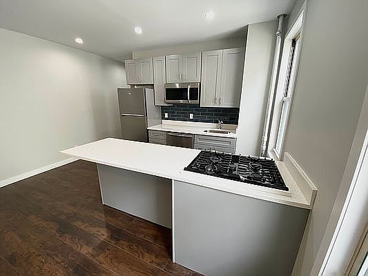 4th image of 23-19 Steinway St #3S