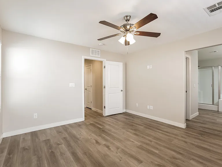 7563 Bethel Cove Ct — Photo 9