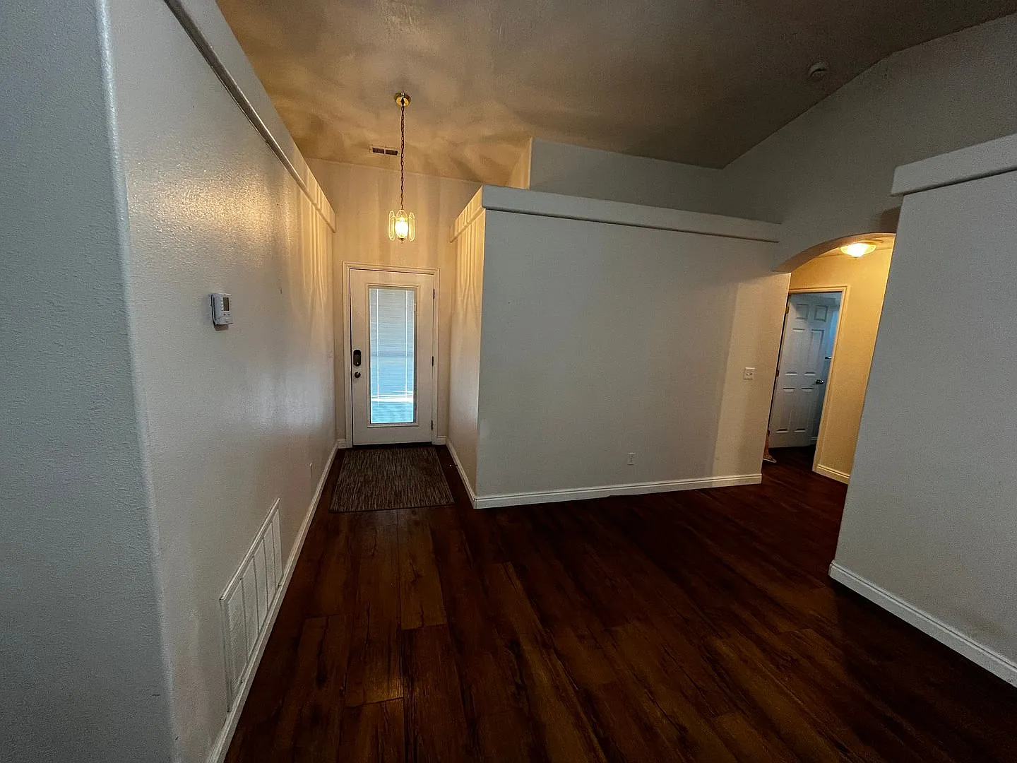 Cozy Private Pet Friendly Home!! — Photo 3