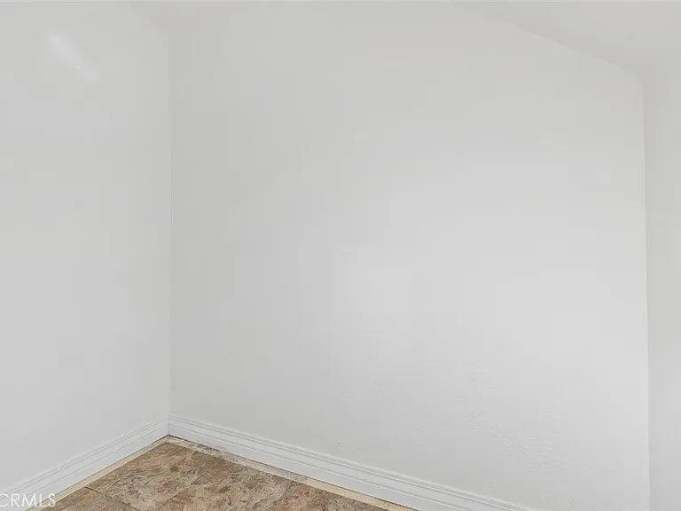 64 Mission Ct — Photo 41