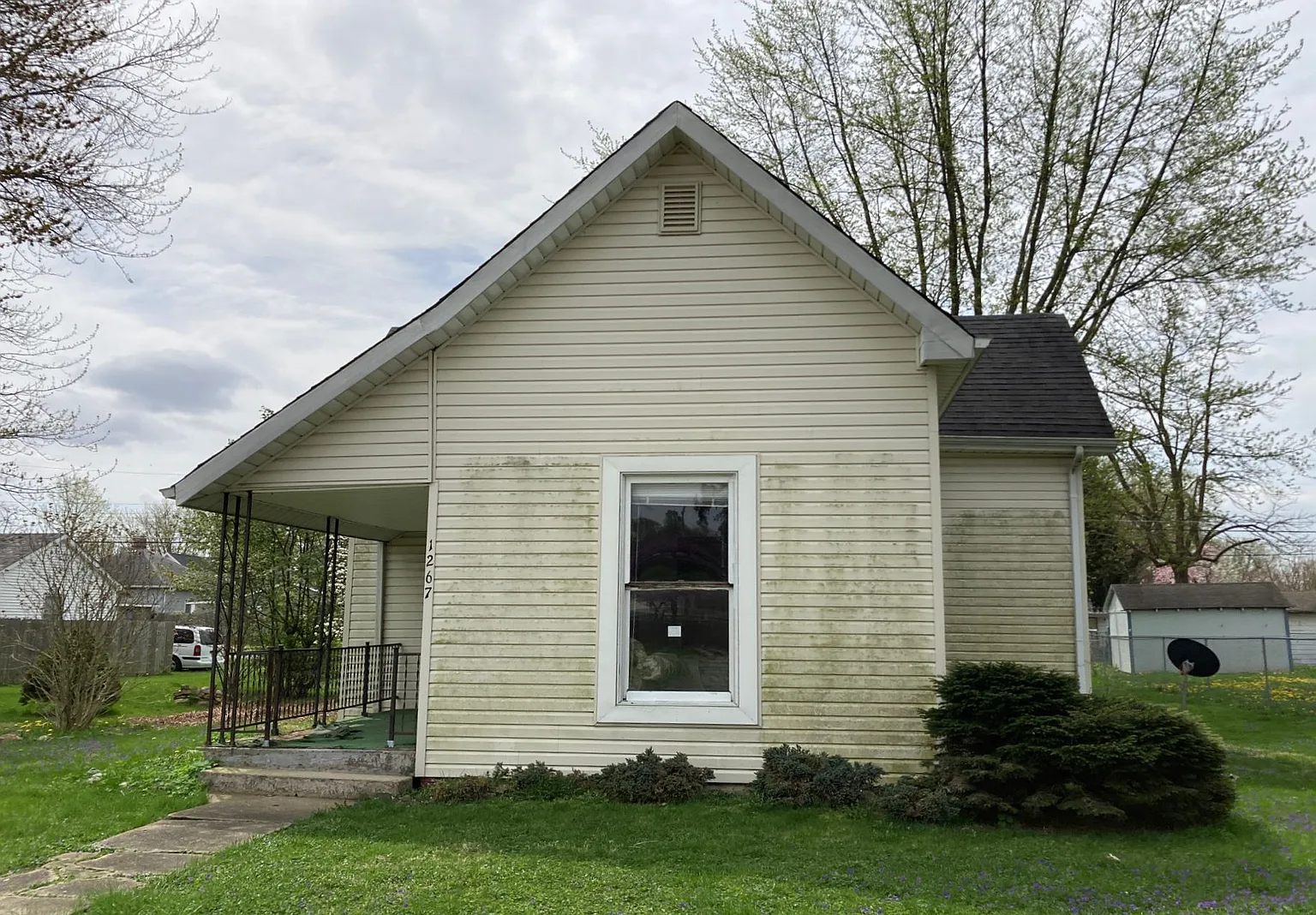 1267 Cottage Ave photo 1