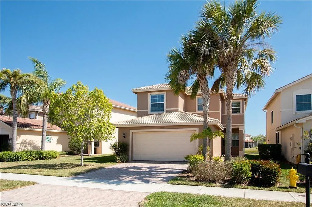 5 bed, 3.0 bath, 2679 sqft, $3,300 — Photo 1