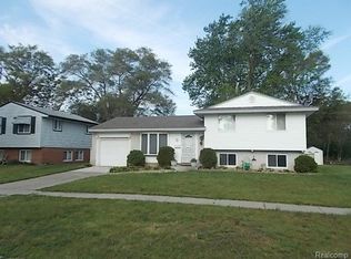 544 Onandaga Ave, Ypsilanti, MI 48198