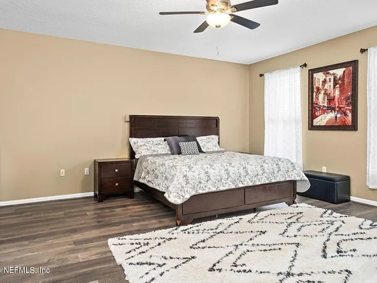 425 Oak Pond Dr — Photo 25