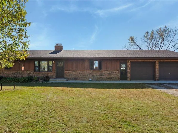 13595 320th St, Brooten, MN 56316