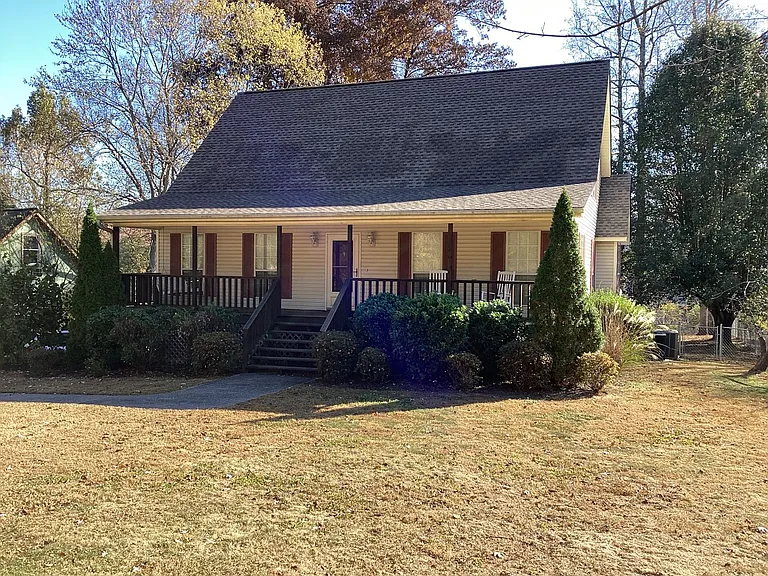 6422 Levi Rd — Photo 2