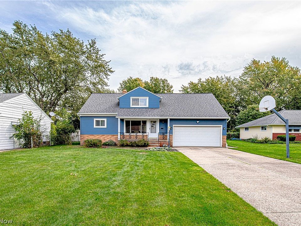 1st image of 637 Meadowlane Dr E