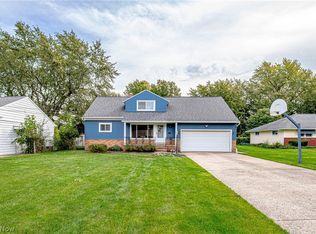 637 Meadowlane Dr E, Cleveland, OH 44143