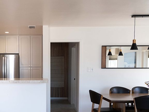 Open floorplan kitchen and living area