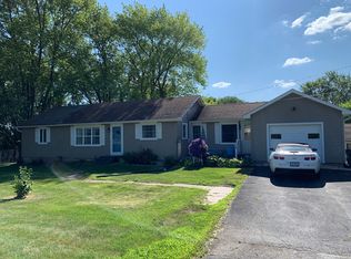 15 N Spruce St, Cortland, IL 60112
