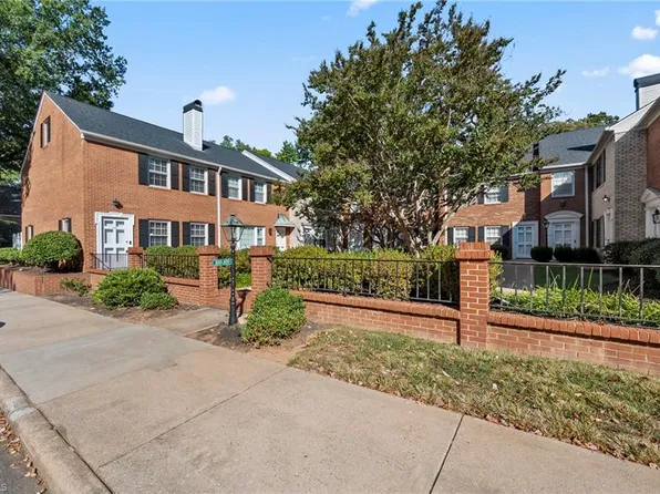 309 Hanover Arms Ct, Winston Salem, NC 27104