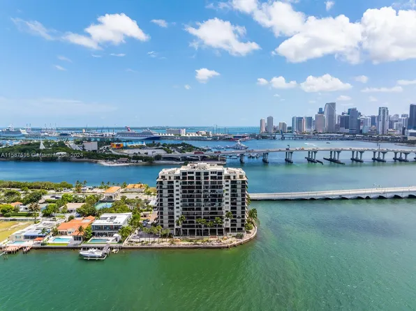 801 N Venetian Dr #801, Miami, FL 33131