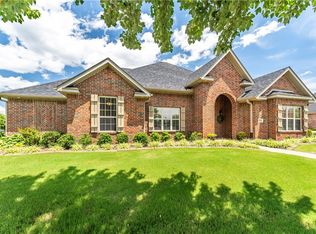 253 Jtl Pkwy E, Springdale, AR 72762