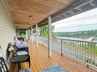 20 Cheat Canyon Park Dr, Morgantown, WV 26508