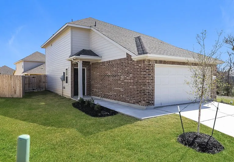 9430 Dogwood Hl — Photo 3