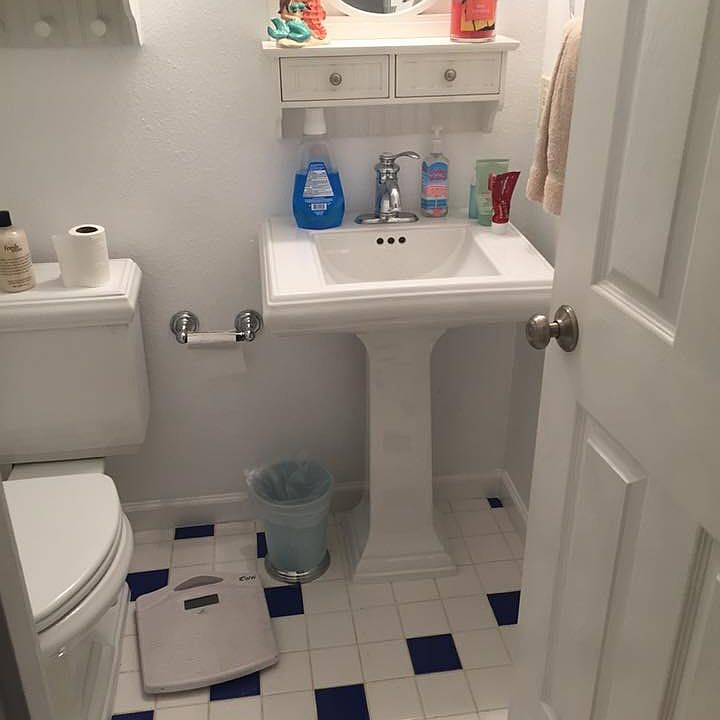 Hall bathroom 