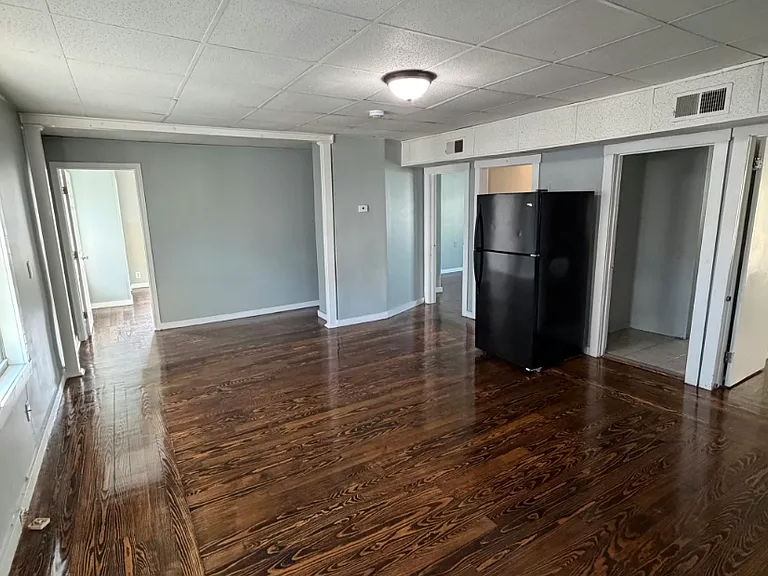 766 Plymouth Ave #2W — Photo 8