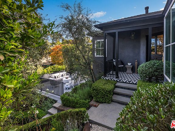4th image of 3301 Adina Dr