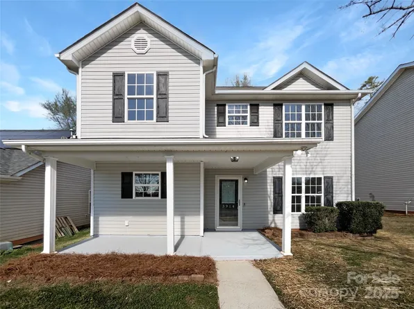 3914 Hathaway Hills Dr, Charlotte, NC 28214