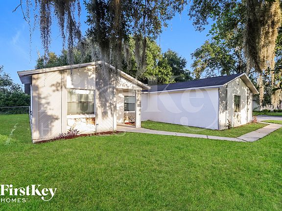 2nd image of 1707 Valencia Blvd