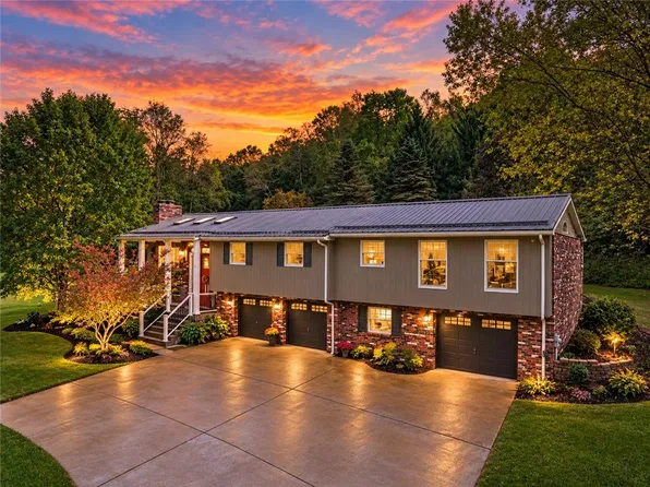 42 Old Camp Ln, Claysville, PA 15323