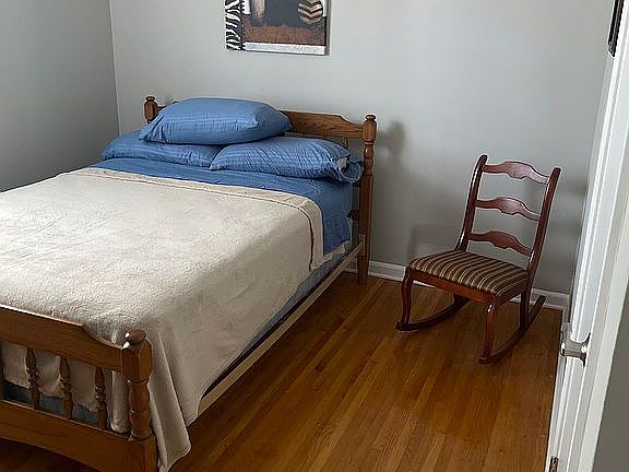 4th image of 104 Van Buren St #T