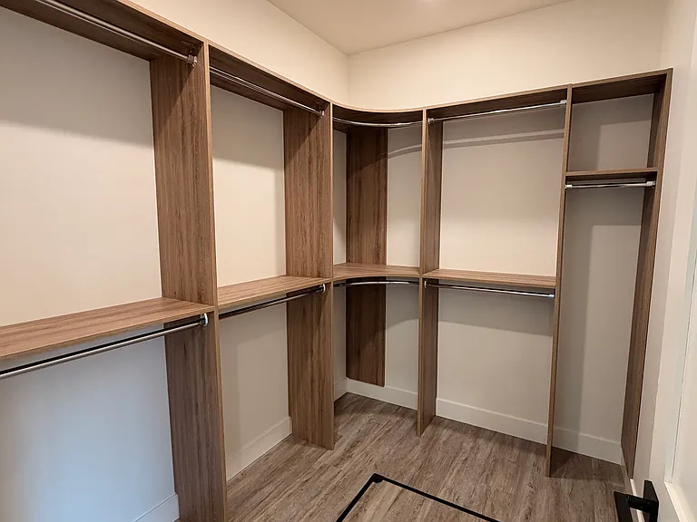 Walk-in Closet