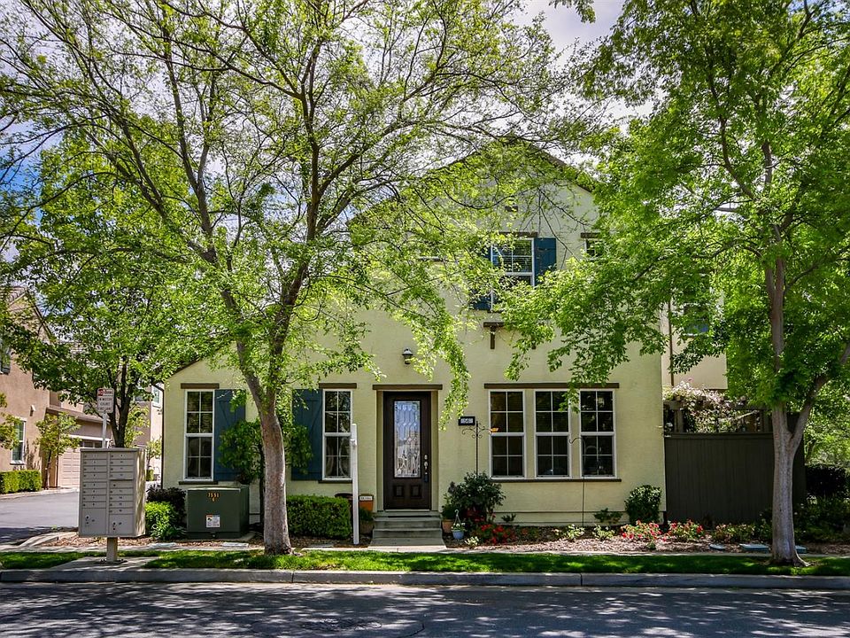 1st image of 56 Chambord Way #56