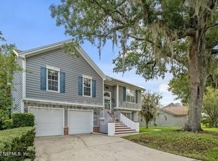 11421 Blossom Ridge Dr, Jacksonville, FL 32218