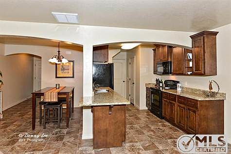 4th image of 1000 E Bluff View Dr Unit 24