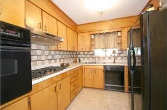 4th image of 901 W 85th St