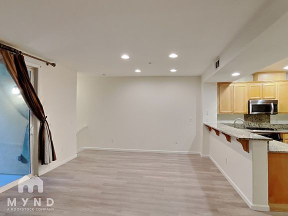 5th image of 715 Modern Ice Dr