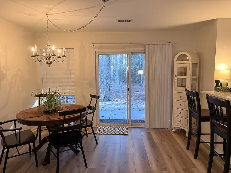 1104 Harvester Cir #1 — Photo 7
