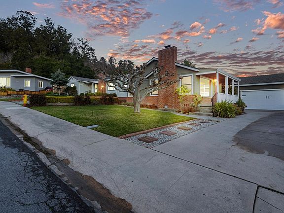 4th image of 128 Carol Ave
