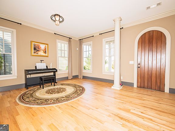 4th image of 1103 Ridenour Ct NW