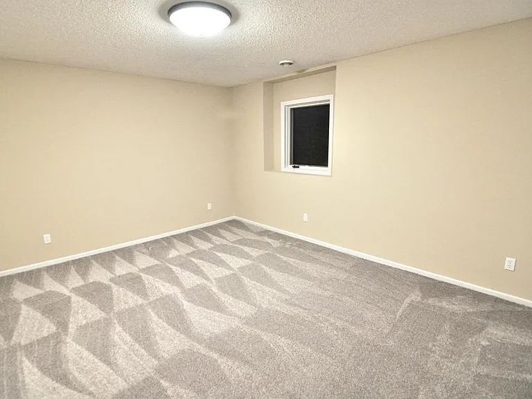 10413 Spyglass Dr — Photo 33