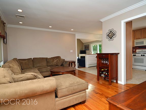 4th image of 84 Westbrook Ave