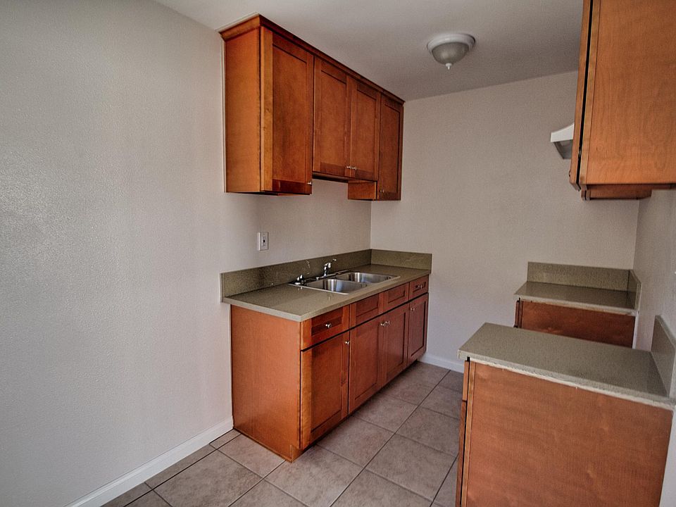 2nd image of 13649 Foxley Dr #1D