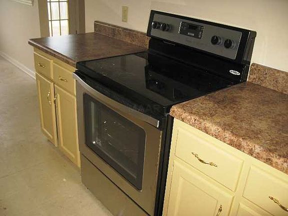 5th image of 4824 Buttermilk Dr